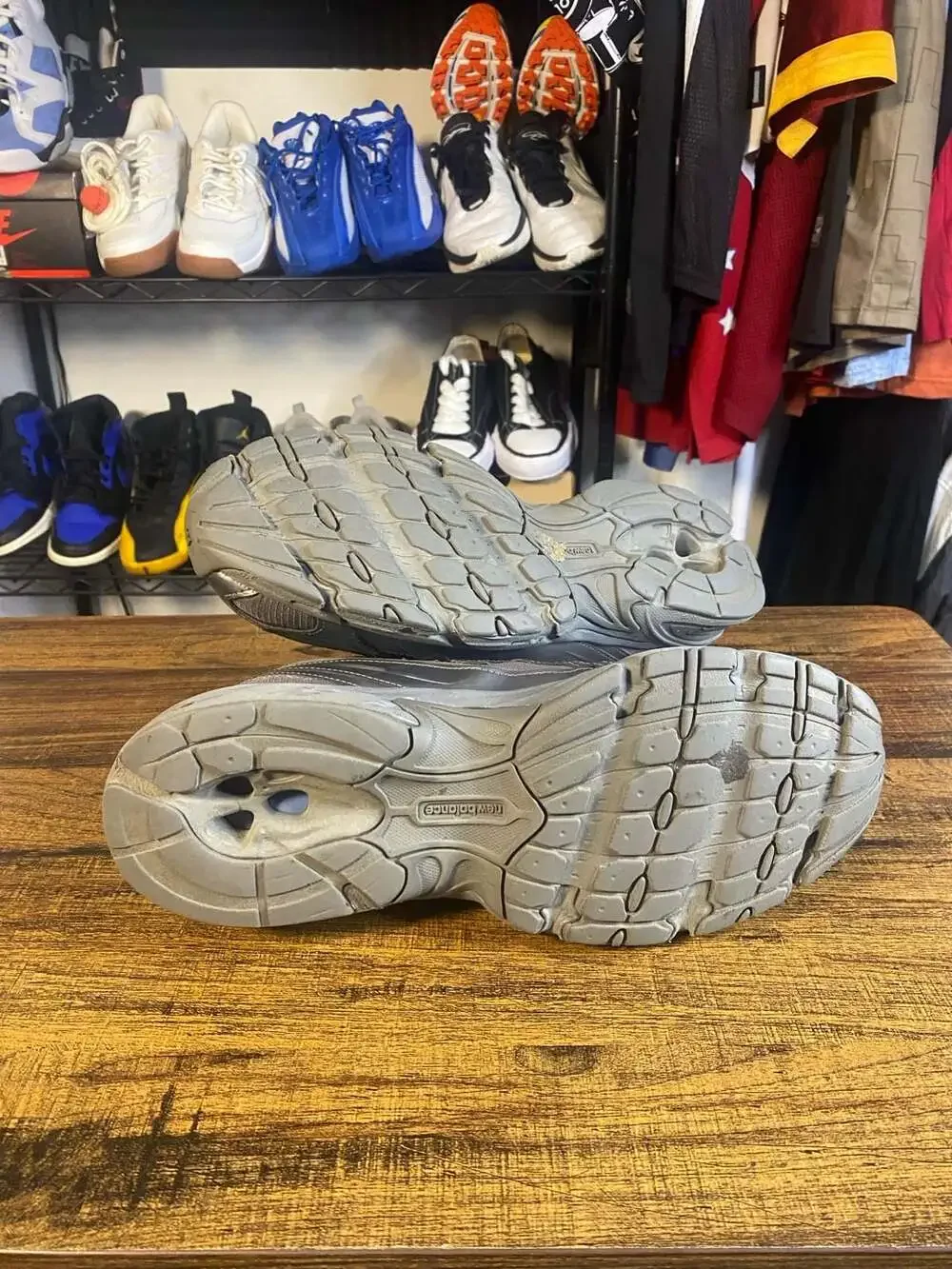 New Balance 740 Unisex Sneakers in Grey/Silver Metallic